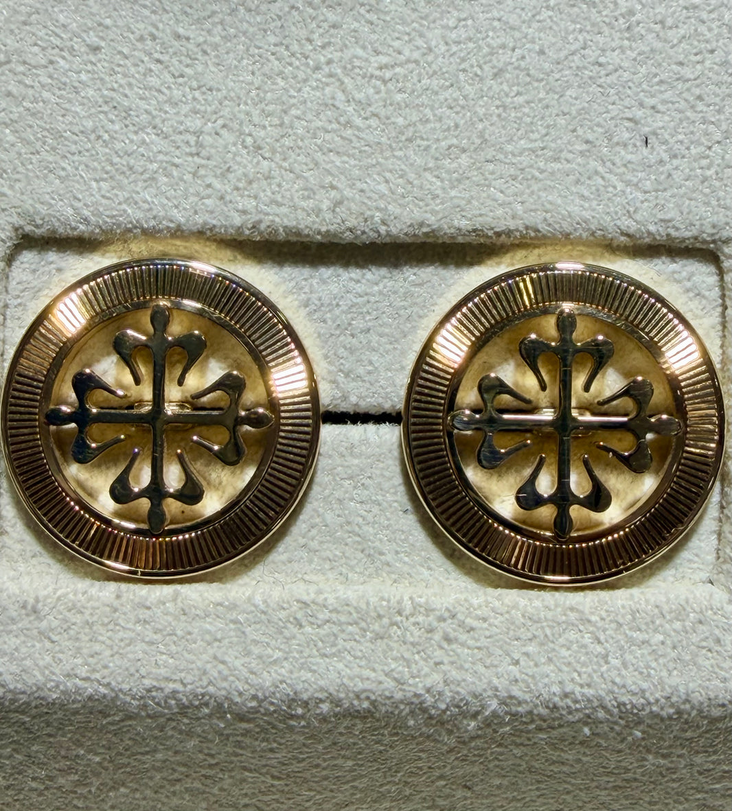 Patek Philippe Calatrava Cross 18K Yellow Gold Cufflinks
