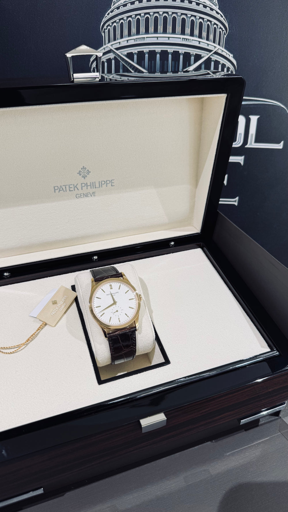 Patek Philippe Calatrava Yellow Gold - Unworn!