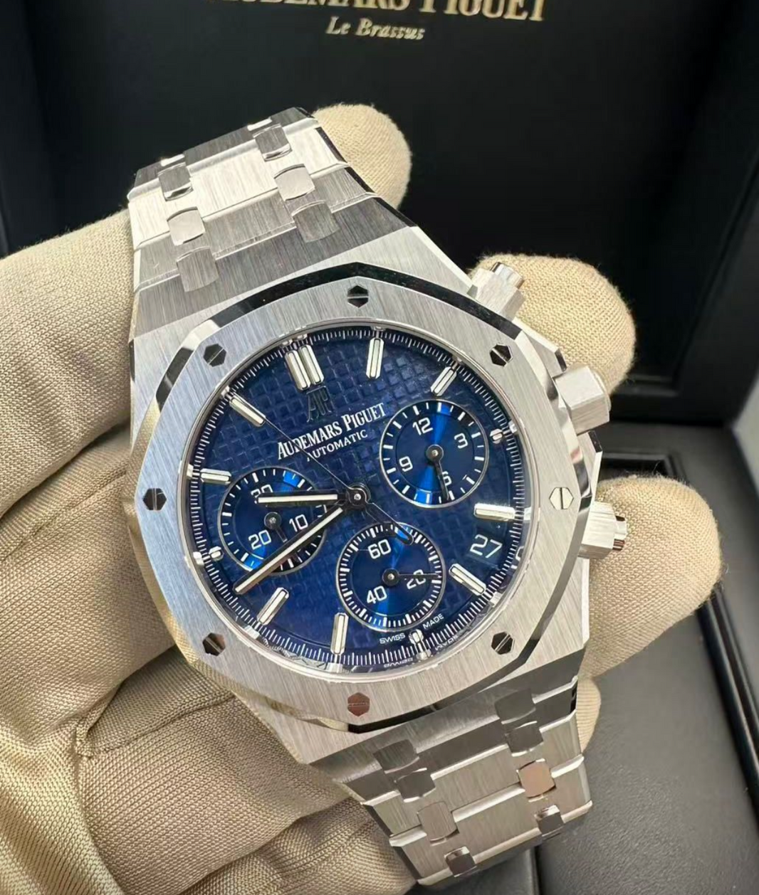 Audemars Piguet Royal Oak Chronograph - Limited Edition!