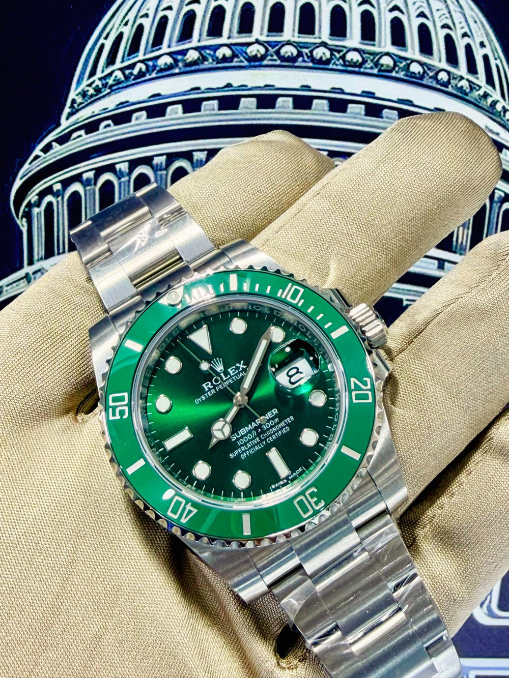 Rolex Submariner Date "HULK" - Unworn/Open Card!